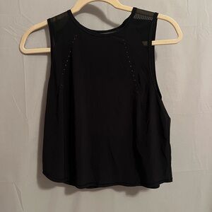 Lululemon black sculpt tank size 6 NWOT stylish dots that double as reflectors